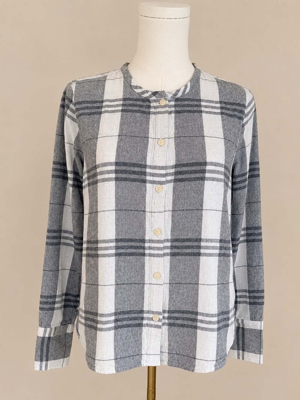 Madewell Gray and White Plaid Button-Front Shirt Lightweight Cotton - Picture 4 of 11